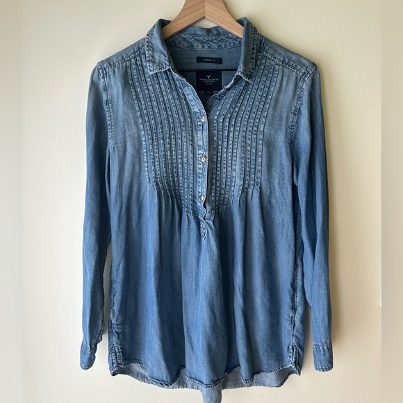 American Eagle Denim Blouse - Picture 1 of 3